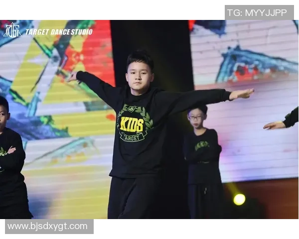 成都街舞队实力强劲荣登全国街舞实力排行榜第4名引发热议