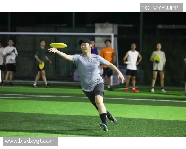 西安飞盘队创历史新高展现飞盘耐力实力引领全国潮流